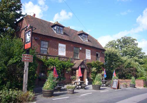 Picture 1. The White Lion, Selling, Kent