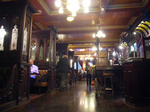 Picture 2. Victoria Family & Commercial Hotel, Leeds, West Yorkshire