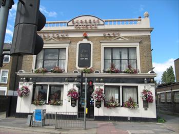 Picture 1. Express Tavern (use other entry now please), Brentford, Greater London