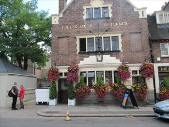 Picture 1. The Bell & Crown, Chiswick, Greater London