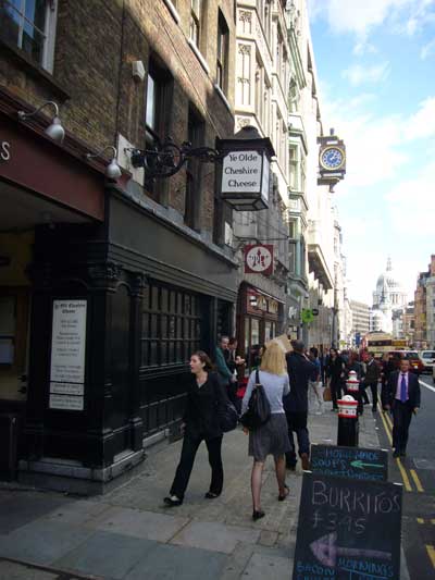 Picture 1. Ye Olde Cheshire Cheese, Fleet Street, Central London