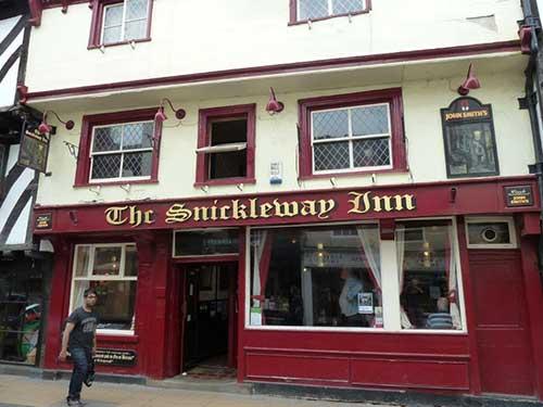 Picture 1. The Snickleway Inn, York, North Yorkshire