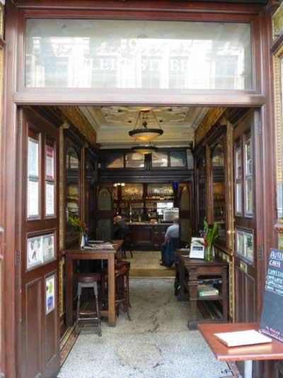 Picture 1. The Punch Tavern, Fleet Street, Central London