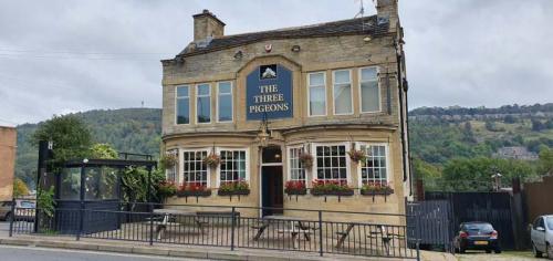 Picture 1. The Percy Shaw, Halifax, West Yorkshire