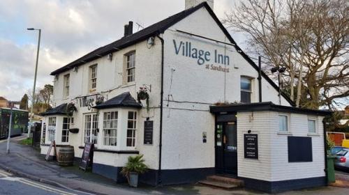 Picture 1. Village Inn, Sandhurst, Berkshire