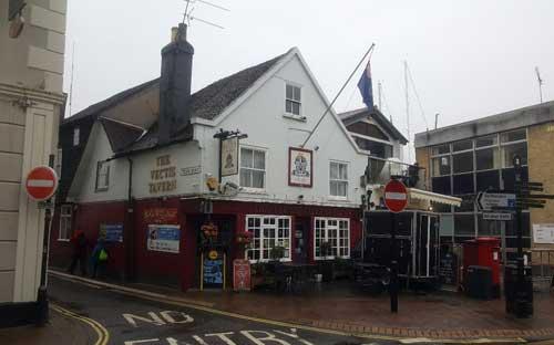 Picture 1. The Vectis Tavern, Cowes, Isle of Wight