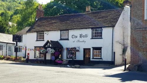 Picture 1. The Bull, Streatley, Berkshire
