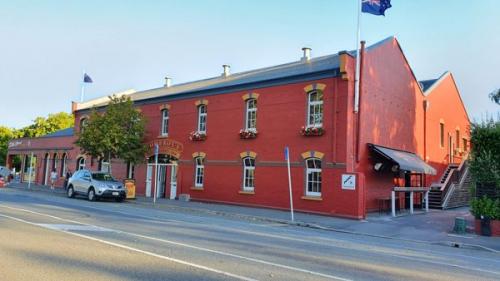 Picture 1. Pomeroy's Old Brewery Inn, Christchurch, New Zealand