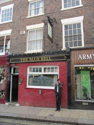 Picture 1. The Blue Bell, York, North Yorkshire