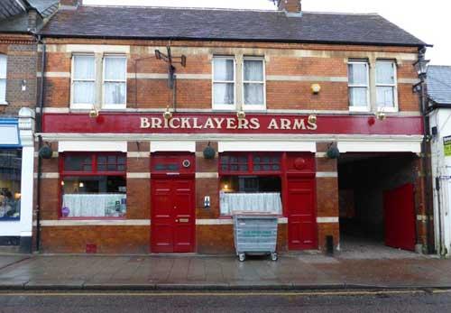 Picture 1. Bricklayers Arms, Luton, Bedfordshire