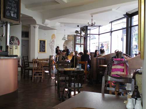 Picture 2. The Drapers Arms also known as Deakin's Pub & Kitchen (formerly La Trappiste), Canterbury, Kent