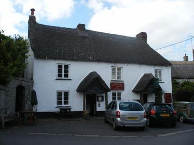 Picture 1. Sandy Park Inn, Chagford, Devon