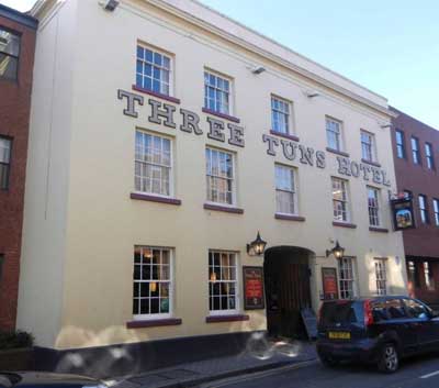Picture 1. The Three Tuns Hotel, Sutton Coldfield, West Midlands