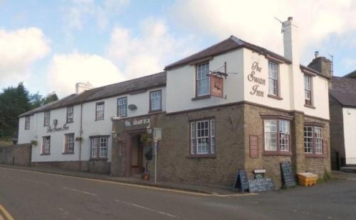 Picture 1. Swan Inn, Kington, Herefordshire
