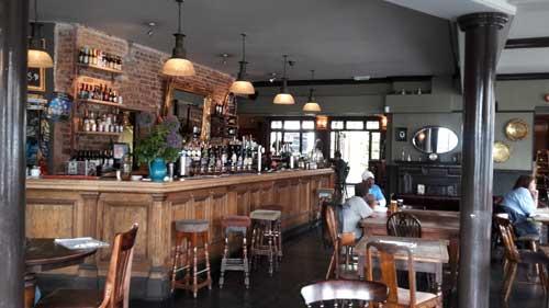 Picture 2. The Bell, Walthamstow, Greater London