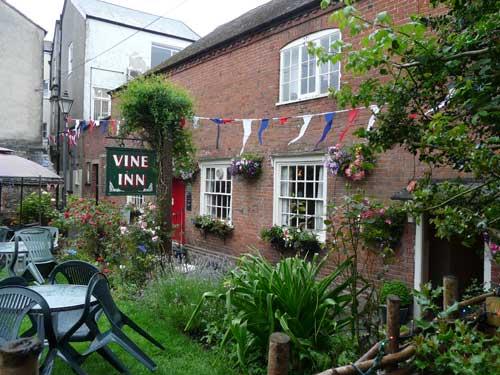 Picture 1. The Vine Inn, Honiton, Devon