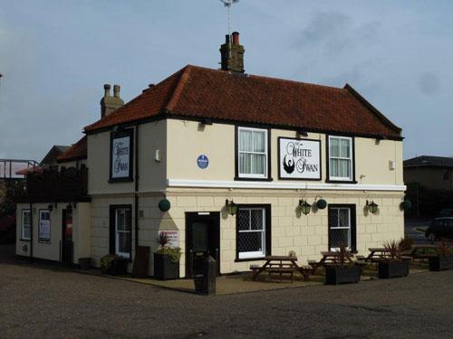 Picture 1. The White Swan, Great Yarmouth, Norfolk