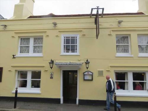 Picture 1. The Kings Head, Yarmouth, Isle of Wight