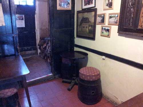 Picture 2. Woolpack Inn, Brookland, Kent