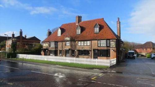 Picture 1. The Chequers on the Green, High Halden, Kent