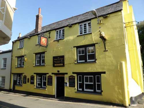 Picture 1. The Golden Lion Hotel, Padstow, Cornwall