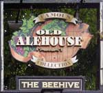 The pub sign. The Beehive, St Albans, Hertfordshire