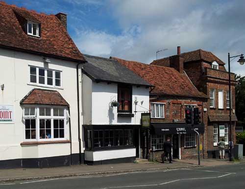 Picture 1. The White Swan, Wendover, Buckinghamshire