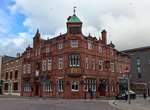 Picture 1. The Bull & Stirrup Hotel, Chester, Cheshire