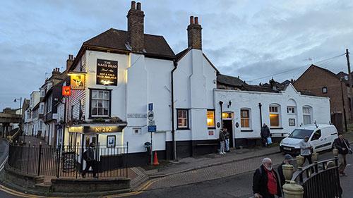 Picture 1. The Nags Head, Rochester, Kent