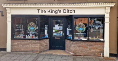 Picture 1. King's Ditch, Tamworth, Staffordshire