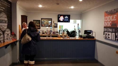 Picture 2. The Nags Head (Uttoxeter Racecourse), Uttoxeter, Staffordshire