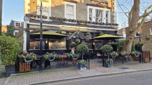 Picture 1. The Scarsdale Tavern, Kensington, Central London
