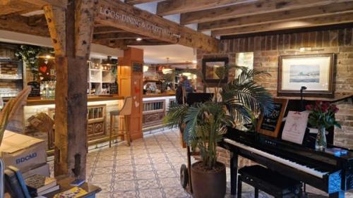 Picture 2. The Bull on Bell Street, Henley-on-Thames, Oxfordshire