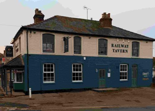 Picture 1. Railway Tavern, Longfield, Kent