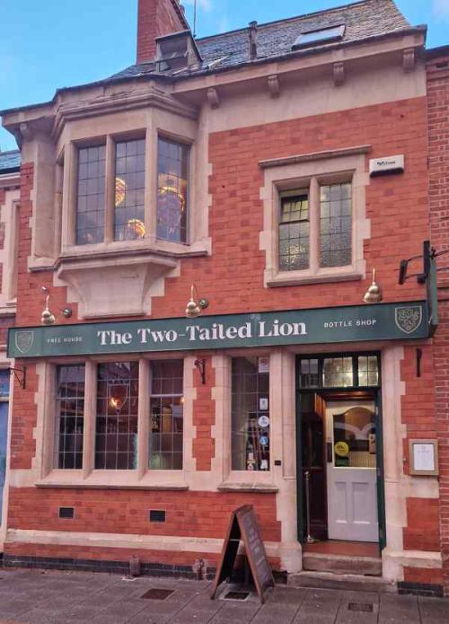 Picture 1. Two-Tailed Lion, Leicester, Leicestershire
