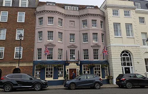 Picture 1. Sally Port Inn, Portsmouth, Hampshire