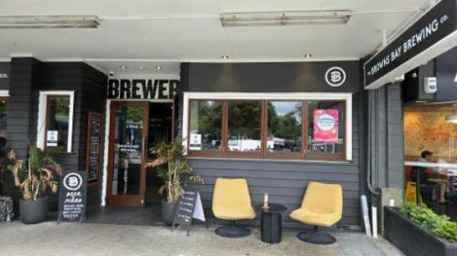 Picture 1. Browns Bay Brewing Company , Browns Bay, New Zealand
