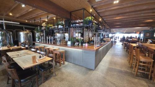 Picture 2. Browns Bay Brewing Company , Browns Bay, New Zealand