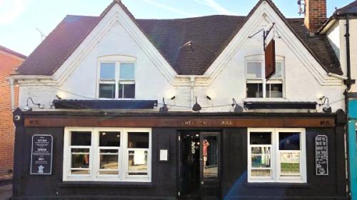 Picture 1. The Butcher's Tap, Marlow, Buckinghamshire