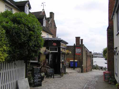 Picture 1. The Tudor Rose, Upper Upnor, Kent